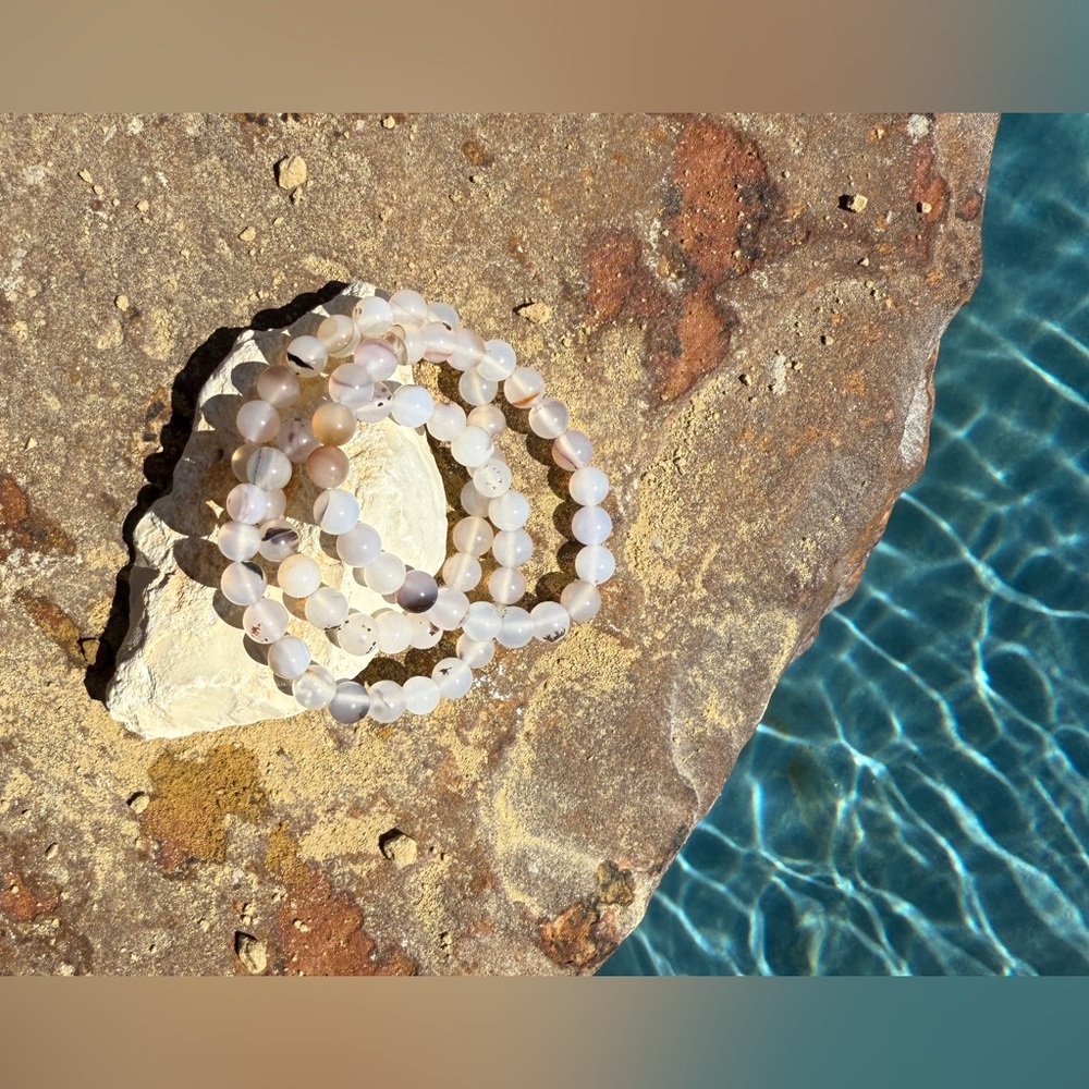 Authentic Montana Agate Precious Gemstone Crystal Beaded Stretch Bracelet - Picture 3 of 10